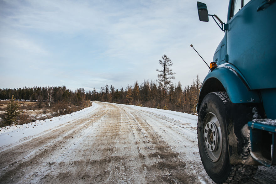 We Sold Everything And Moved Into An Old Truck To Travel And Show Our 4-Year-Old Son The Beauty Of Our Planet We Sold Everything And Moved Into An Old Truck To Travel And Show Our 4-Year-Old Son The Beauty Of Our Planet