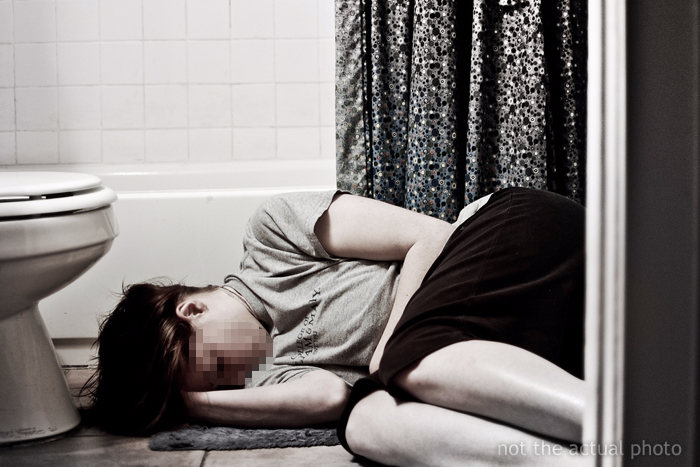 Guy Dates A Girl Who Suffers From Anxiety And Panic Attacks, Writes 7 Tricks How To Deal With It