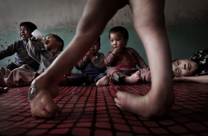 Award-Winning Photojournalist Disappears In China, And Here Are 21 Of His Pics China Don't Want You To See Award-Winning Photojournalist Disappears In China, And Here Are 21 Of His Pics China Don't Want You To See