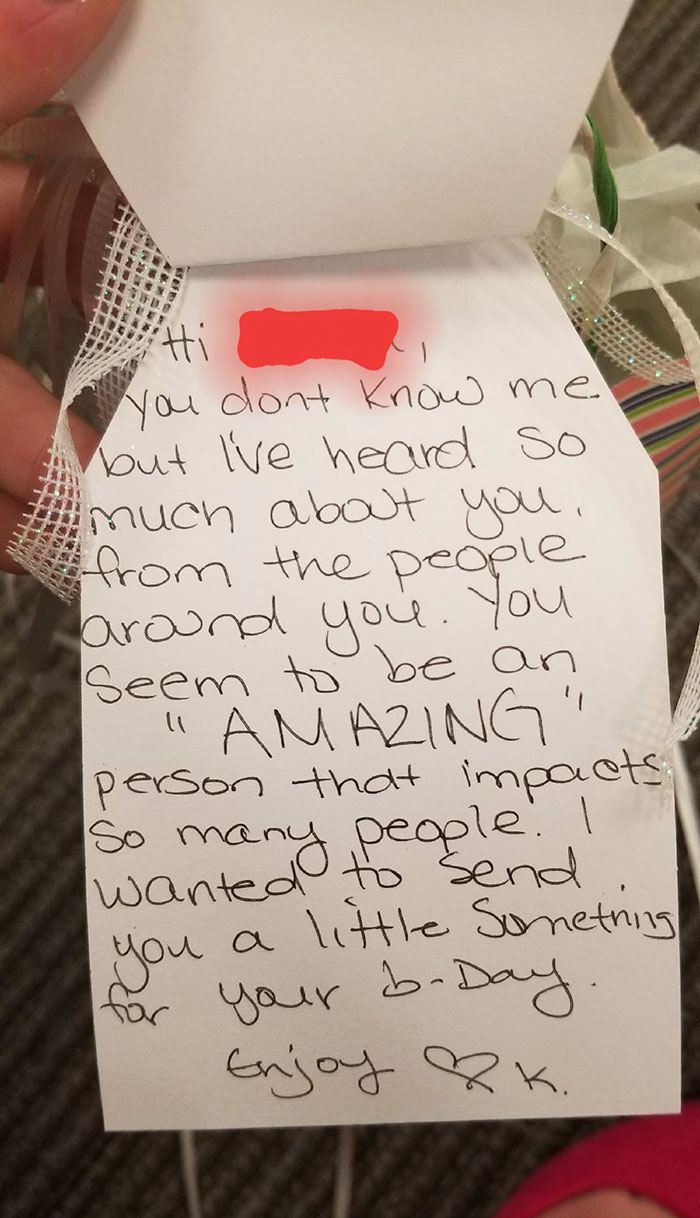 Co-Worker Tells Others To Ignore This Woman's Birthday, So She Gets Revenge By Buying Cupcakes