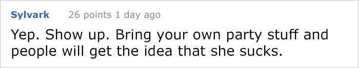 Co-Worker Tells Others To Ignore This Woman's Birthday, So She Gets Revenge By Buying Cupcakes