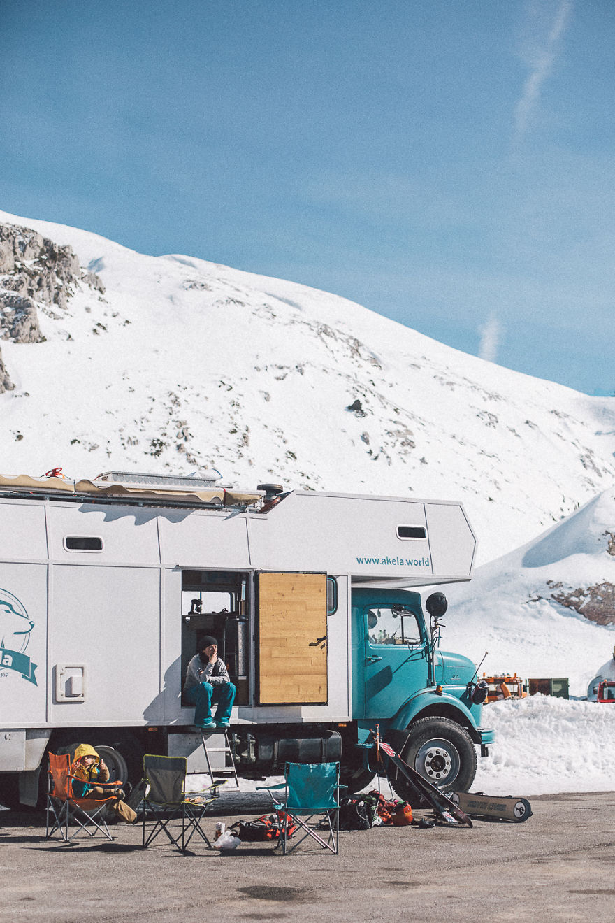 We Sold Everything And Moved Into An Old Truck To Travel And Show Our 4-Year-Old Son The Beauty Of Our Planet We Sold Everything And Moved Into An Old Truck To Travel And Show Our 4-Year-Old Son The Beauty Of Our Planet