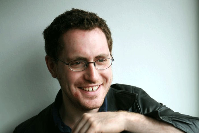 Guy Explains Brexit In 12 Hilarious Tweets And It Will Crack You Up