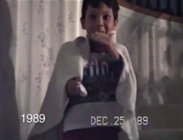 Dad Films Family's Christmas Mornings For 25 Years, Shows How Small Changes Create A Big Difference At The End Dad Films Family's Christmas Mornings For 25 Years, Shows How Small Changes Create A Big Difference At The End