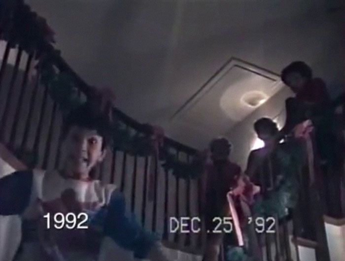 Dad Films Family's Christmas Mornings For 25 Years, Shows How Small Changes Create A Big Difference At The End Dad Films Family's Christmas Mornings For 25 Years, Shows How Small Changes Create A Big Difference At The End