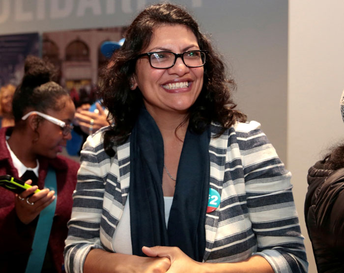 Teenager Gets Tired Of Grandmother's 'Ignorant' Facebook Posts, Publicly Shuts Her Down Teenager Gets Tired Of Grandmother's 'Ignorant' Facebook Posts, Publicly Shuts Her Down