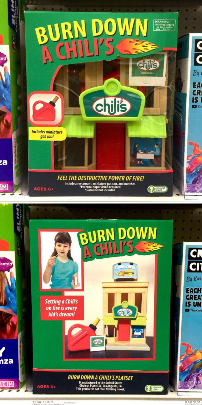 Funny-Fake-Christmas-Toys-Obvious-Plant