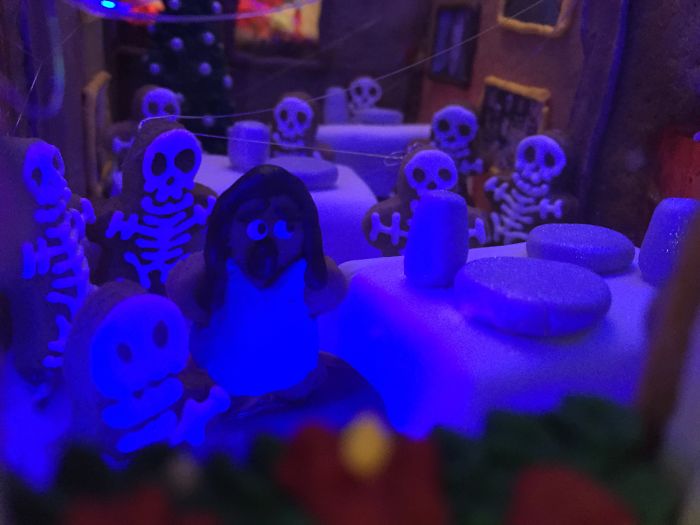 This Family Takes Gingerbread House Building To The Next Level, Destroys Them With An Axe Or Baseball Bat