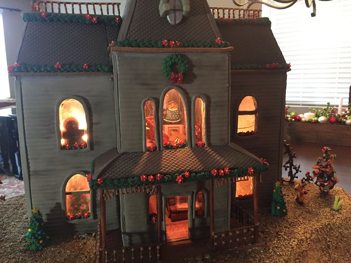 This Family Takes Gingerbread House Building To The Next Level, Destroys Them With An Axe Or Baseball Bat