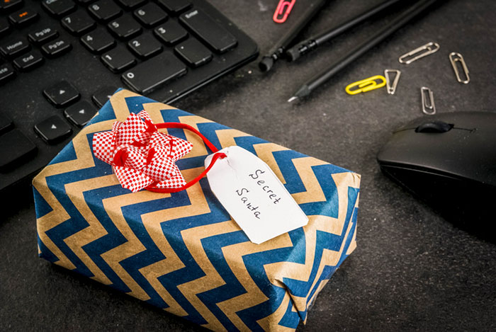 ‘Didn’t Believe People Like This Existed’: Mom Finds Out Coworker’s Gift Is Below $50 Spending Limit, Asks For More ‘Didn’t Believe People Like This Existed’: Mom Finds Out Coworker’s Gift Is Below $50 Spending Limit, Asks For More