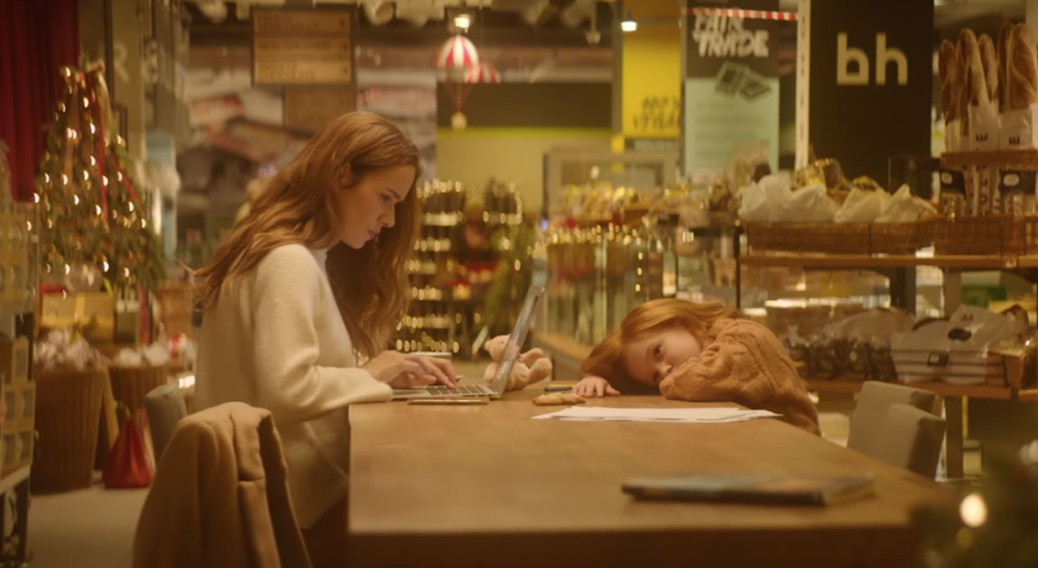 An Emotional Christmas Ad Will Show Every Busy Parent That Work Can Wait