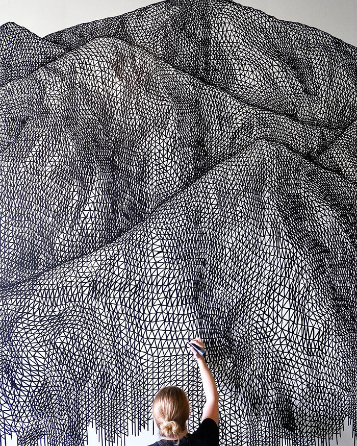 This Artist Creates Amazing Optical Illusions Using Simple Lines This Artist Creates Amazing Optical Illusions Using Simple Lines