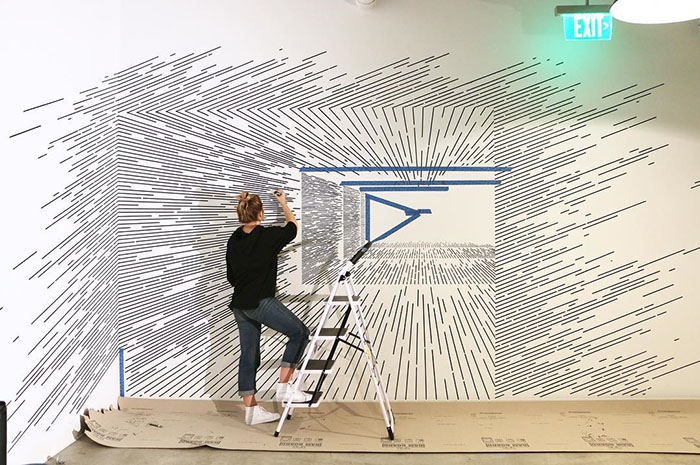 This Artist Creates Amazing Optical Illusions Using Simple Lines This Artist Creates Amazing Optical Illusions Using Simple Lines