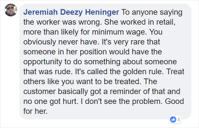Rude Woman Demands Discount On A 50 Cent Christmas Ornament, Retail Worker Gets Revenge Rude Woman Demands Discount On A 50 Cent Christmas Ornament, Retail Worker Gets Revenge