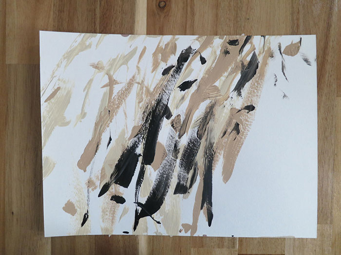 Owners Teach Their Shiba Inu To Paint, Sell Paintings Worth ~$5000