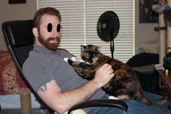 Friends Told This Guy He'd Attract More Women If He Shaved His Beard So He A/B Tested It On Tinder