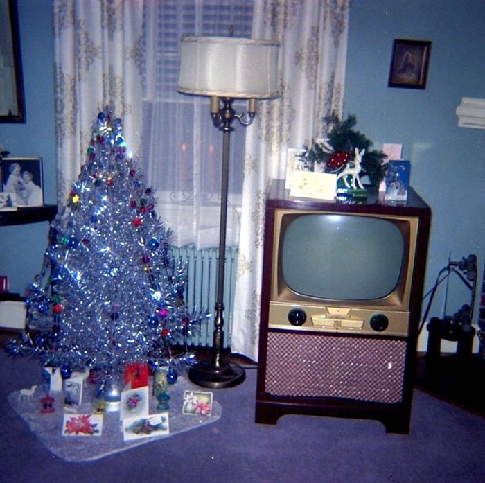 Vintage-Christmas-House-Interior-Decorations