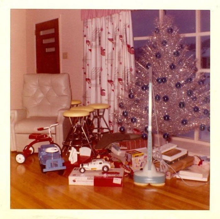 Vintage-Christmas-House-Interior-Decorations