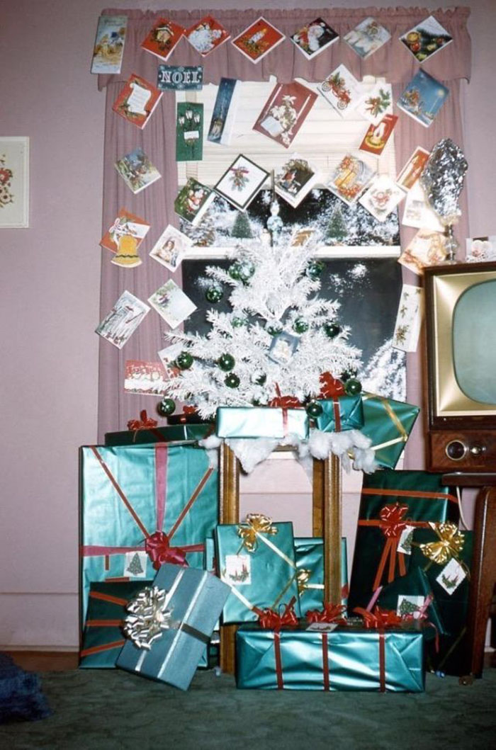 Vintage-Christmas-House-Interior-Decorations
