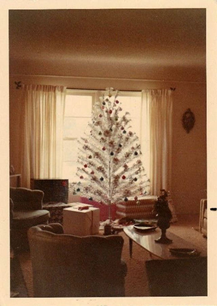 Vintage-Christmas-House-Interior-Decorations