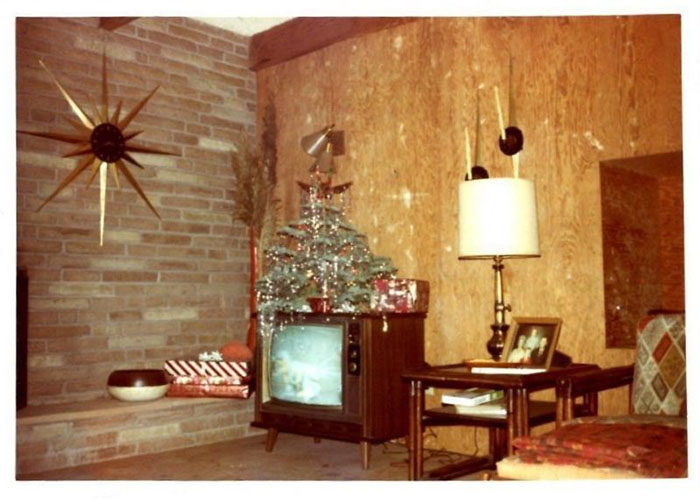 Vintage-Christmas-House-Interior-Decorations