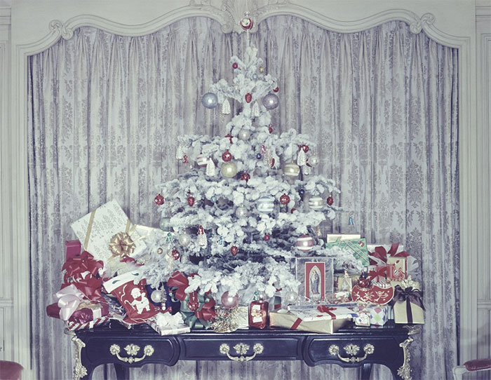 Vintage-Christmas-House-Interior-Decorations