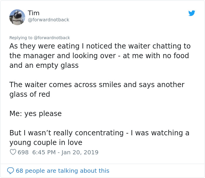 Guy Witnesses Young Man Struggling To Pay For Date In Fancy Restaurant And How Waiter 'Saves' Him Guy Witnesses Young Man Struggling To Pay For Date In Fancy Restaurant And How Waiter 'Saves' Him