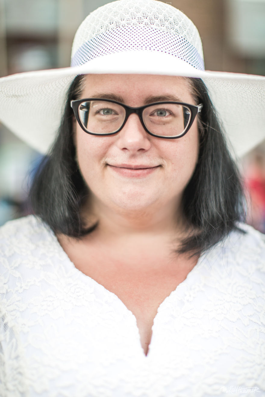 I Photograph The Colorful Faces Of People In Montreal. Up Close And Personal.