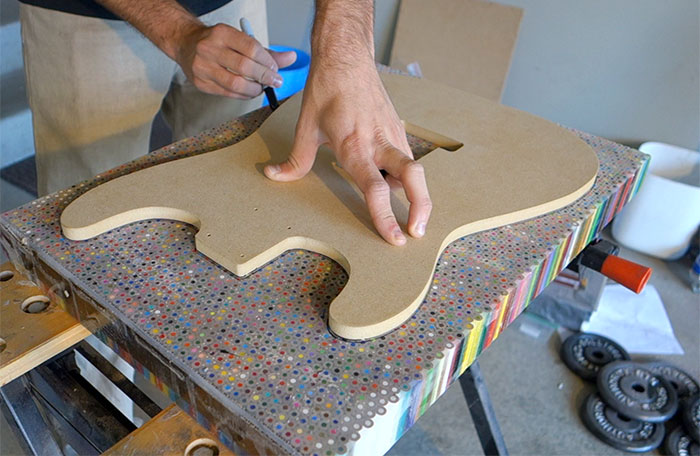 Guy Spends $500 To Build An Epic Custom Guitar Out Of 1200 Pencils, Shows How He Did It Guy Spends $500 To Build An Epic Custom Guitar Out Of 1200 Pencils, Shows How He Did It