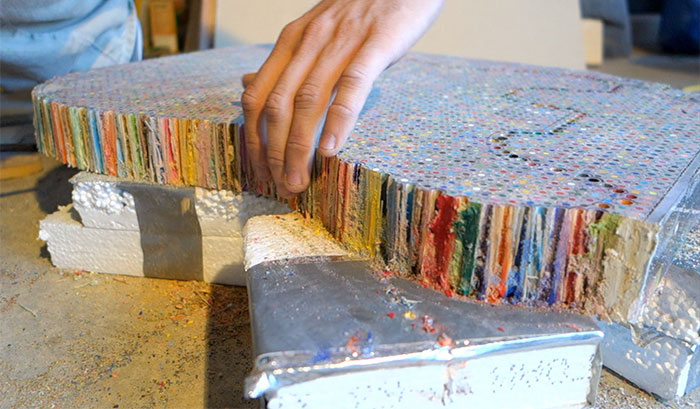 Guy Spends $500 To Build An Epic Custom Guitar Out Of 1200 Pencils, Shows How He Did It Guy Spends $500 To Build An Epic Custom Guitar Out Of 1200 Pencils, Shows How He Did It