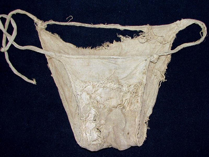  Archeologists Unveil 500-Year-Old Medieval Underwear And The Internet Reacts