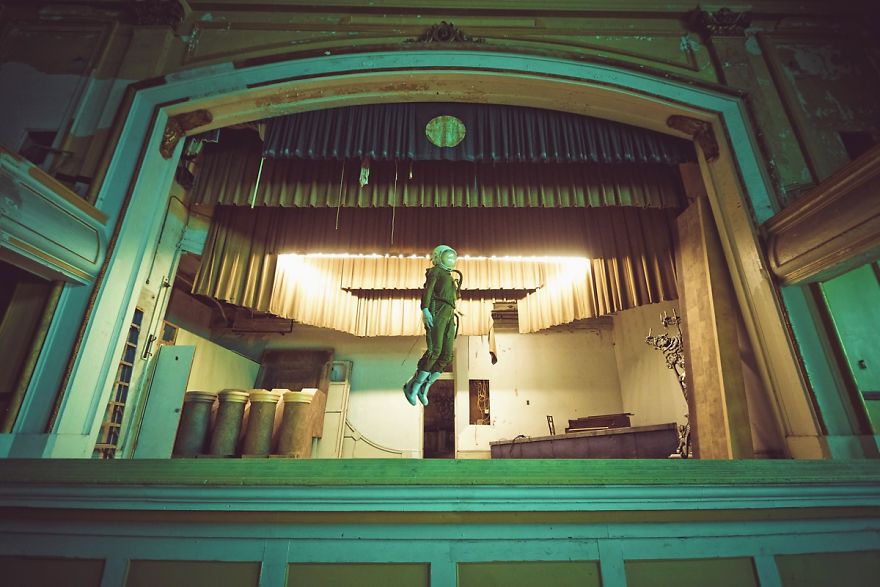 I've Been Documenting A Lonely Astronaut's Return To Earth