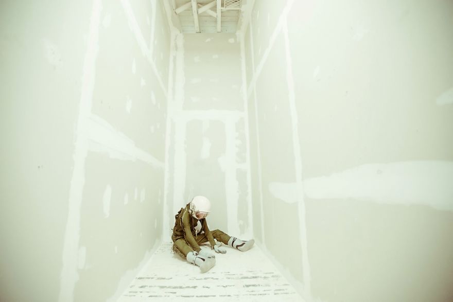 I've Been Documenting A Lonely Astronaut's Return To Earth