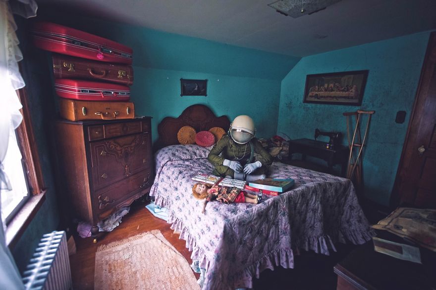 I've Been Documenting A Lonely Astronaut's Return To Earth