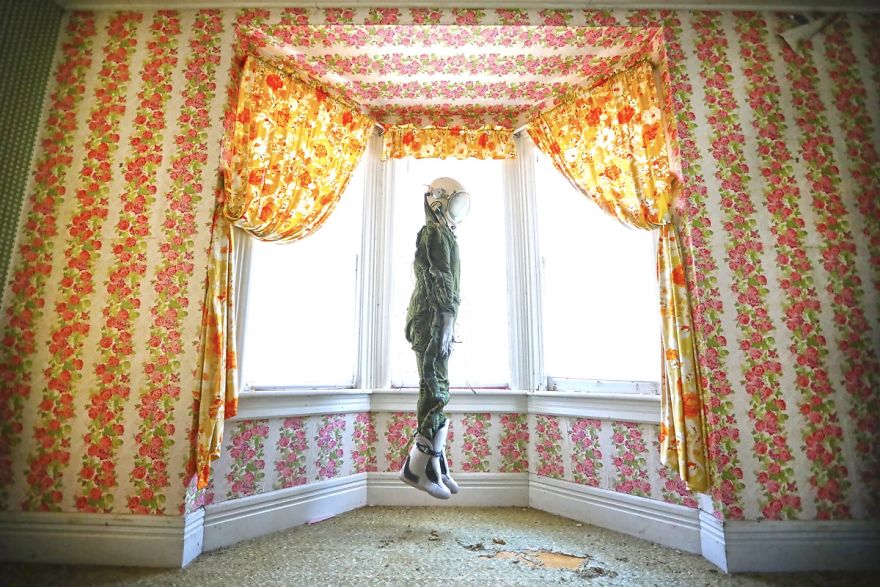 I've Been Documenting A Lonely Astronaut's Return To Earth