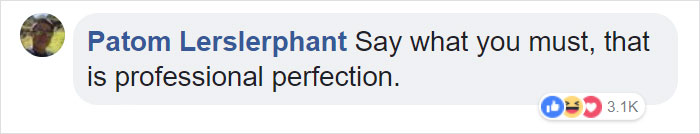 People Are Cracking Up At This Barber Who Shaved A Triangle On Client's Head After Being Shown A Paused Video People Are Cracking Up At This Barber Who Shaved A Triangle On Client's Head After Being Shown A Paused Video