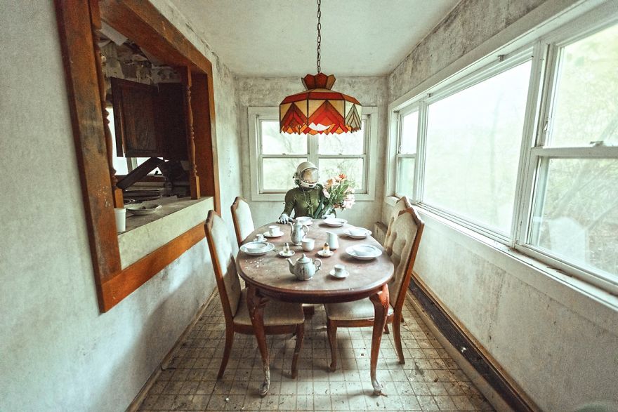 I've Been Documenting A Lonely Astronaut's Return To Earth