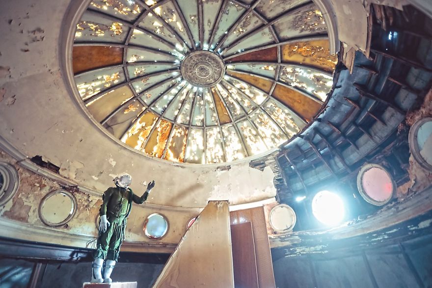 I've Been Documenting A Lonely Astronaut's Return To Earth