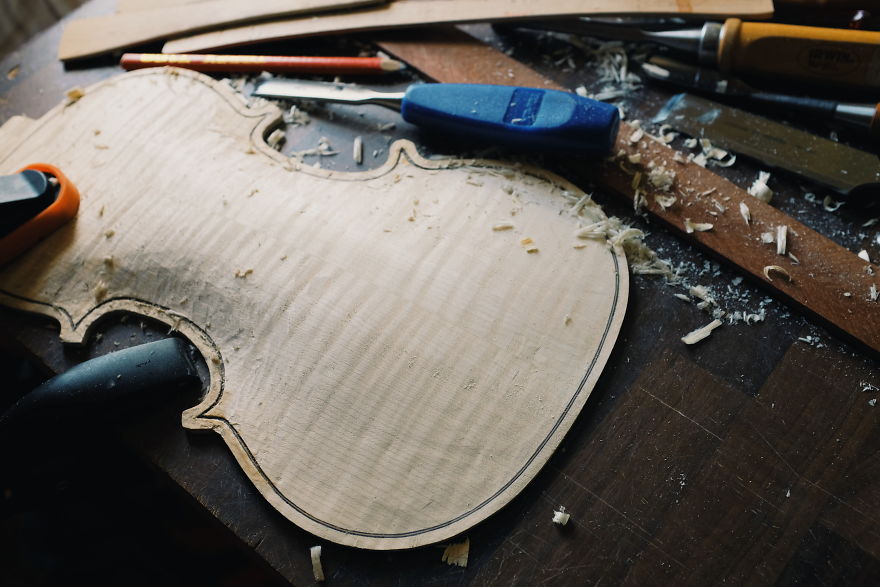 I Spent 3 Years Making A Violin With My Grandfather Without Knowing How I Spent 3 Years Making A Violin With My Grandfather Without Knowing How