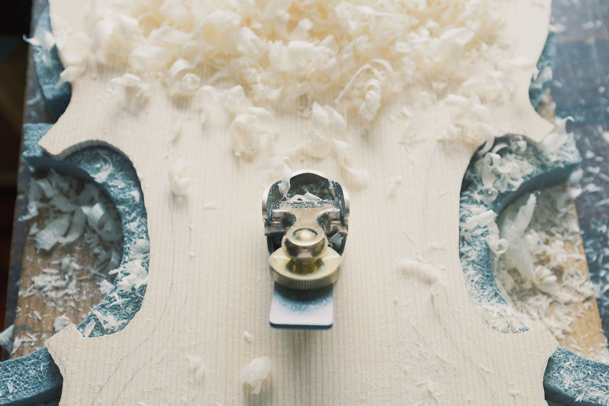 I Spent 3 Years Making A Violin With My Grandfather Without Knowing How I Spent 3 Years Making A Violin With My Grandfather Without Knowing How