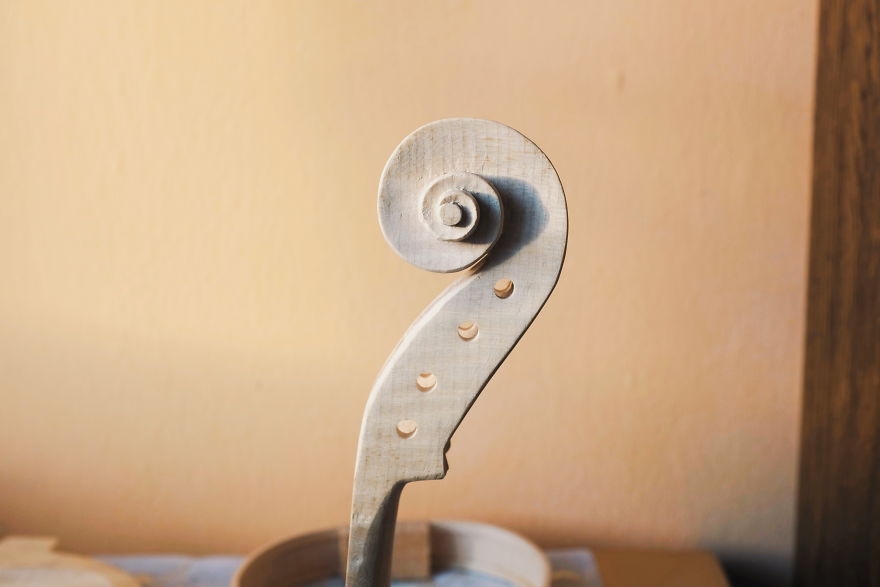 I Spent 3 Years Making A Violin With My Grandfather Without Knowing How I Spent 3 Years Making A Violin With My Grandfather Without Knowing How