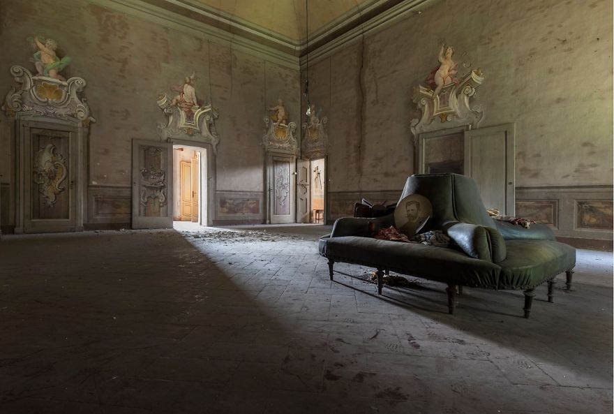 30 Abandoned Places In Italy That Look Truly Beautiful