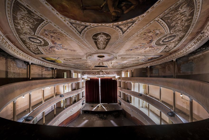 30 Abandoned Places In Italy That Look Truly Beautiful