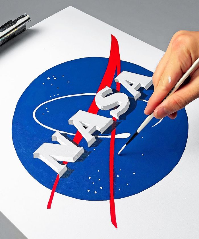 Artist Perfectly Reproduces Freehand Logos