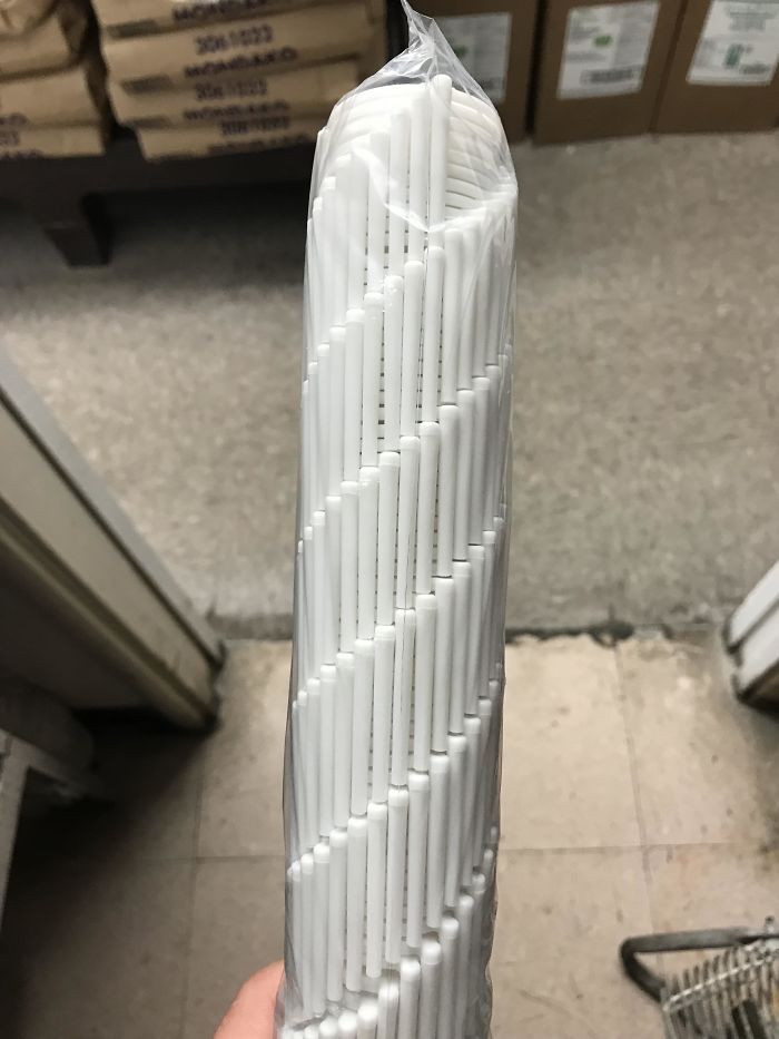 This Is How The Little Tables In Pizza Boxes Are Packaged