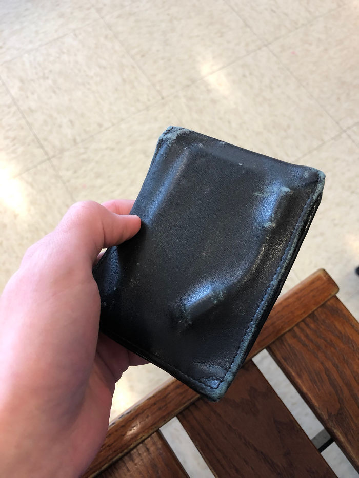 My Wallet After 15 Months Without A Headphone Jack