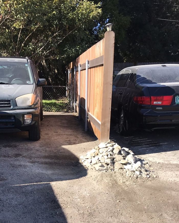 Badass Geologist Gets Revenge On Drunk Neighbour Who Blocks Her Car With Boulder Badass Geologist Gets Revenge On Drunk Neighbour Who Blocks Her Car With Boulder