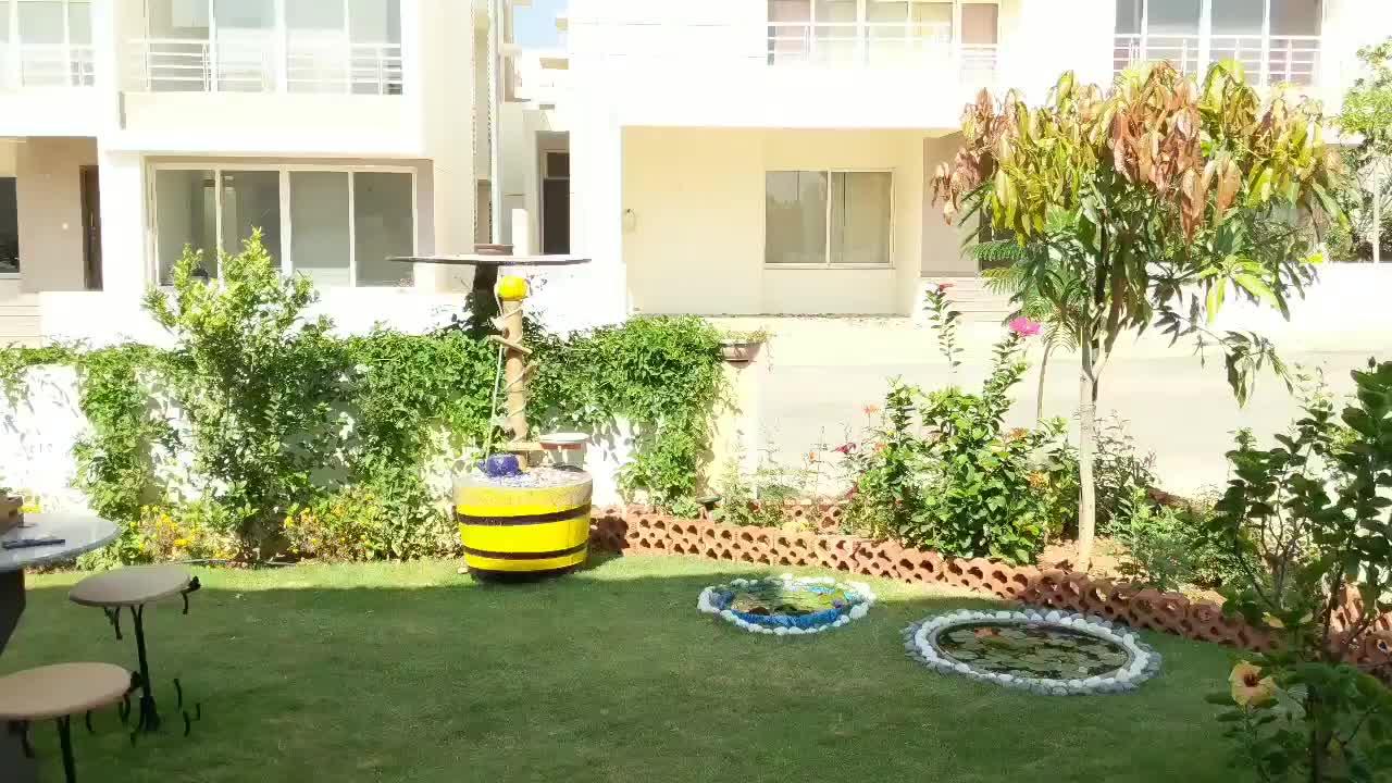 Chinese People Create A New Viral Meme Involving 4 Generations Of Family Members And It's Adorable