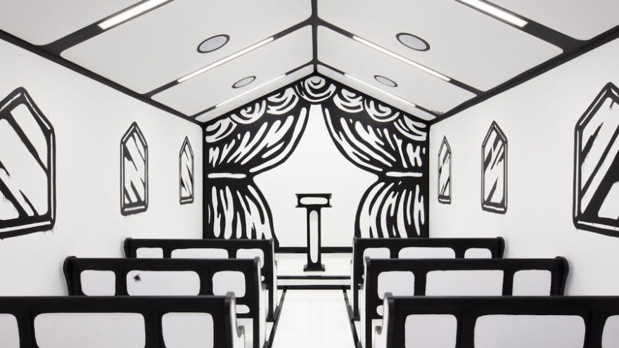 Artist Installs A Cartoon-Style Wedding Chapel In Vegas And It Makes For An Instagram-Worthy Wedding Artist Installs A Cartoon-Style Wedding Chapel In Vegas And It Makes For An Instagram-Worthy Wedding