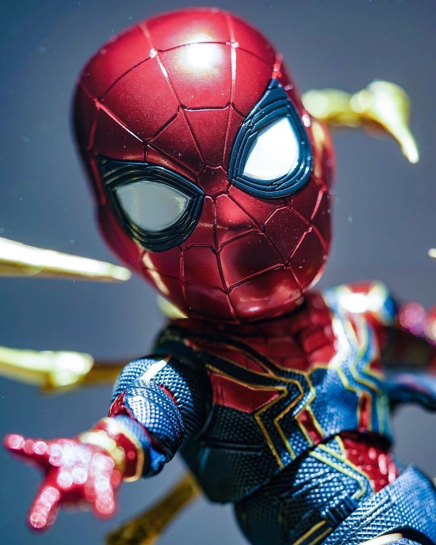 Hey Guys, Anybody Knows The Way Back To Queens?